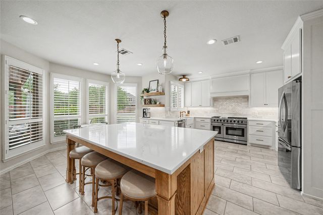 101 Black Oak Drive, Aledo, TX 76008