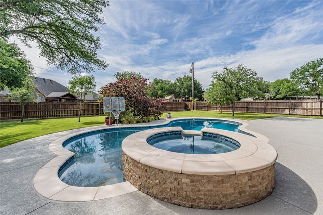 101 Black Oak Drive, Aledo, TX 76008
