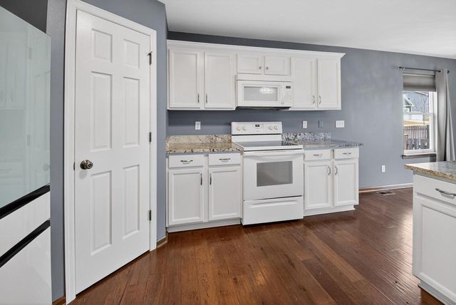 9518 Jasmine COURT, Sturtevant, WI 53177