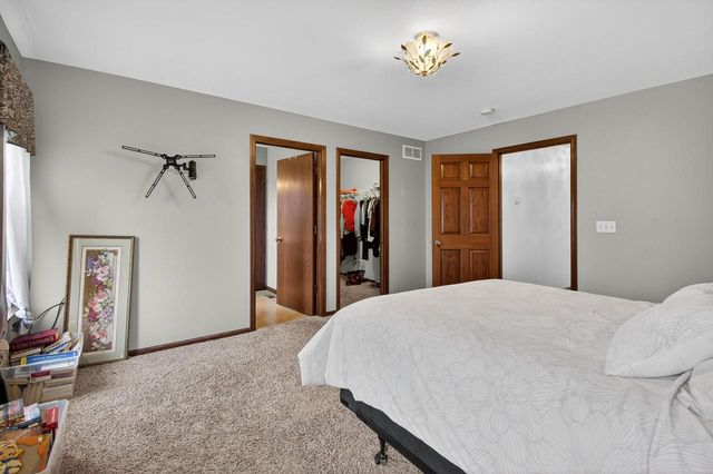 9518 Jasmine COURT, Sturtevant, WI 53177