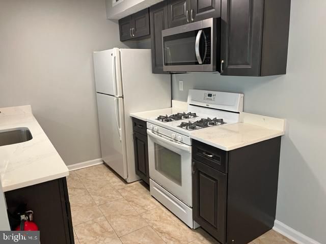 75 KENWOOD, Sicklerville, NJ 08081