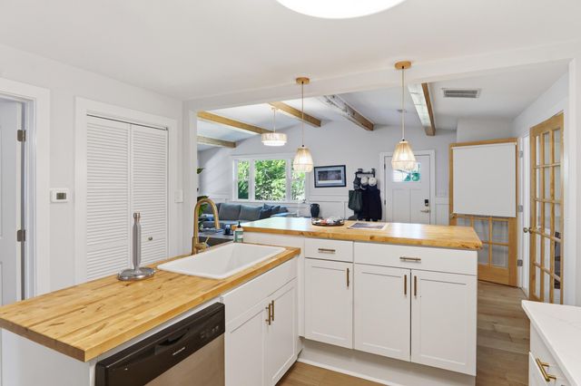 32 Briarcliff Drive, Charleston, SC 29407