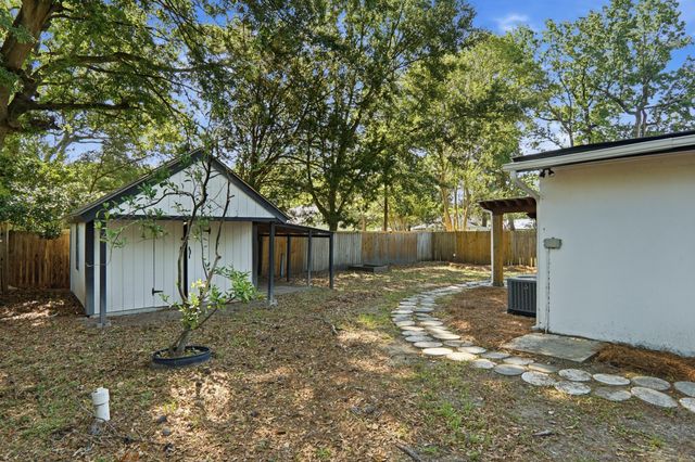 32 Briarcliff Drive, Charleston, SC 29407