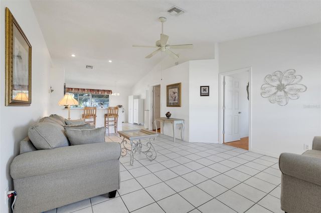 5040 PINE NEEDLE DRIVE, Mascotte, FL 34753