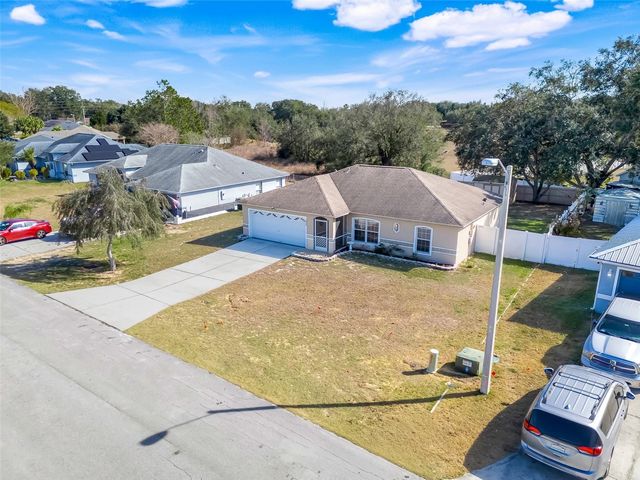 5040 PINE NEEDLE DRIVE, Mascotte, FL 34753