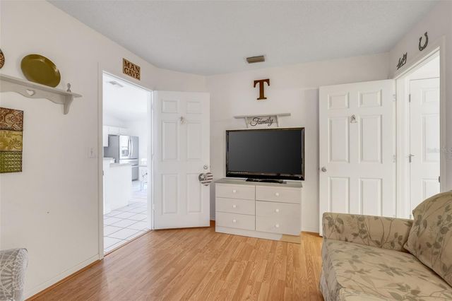 5040 PINE NEEDLE DRIVE, Mascotte, FL 34753