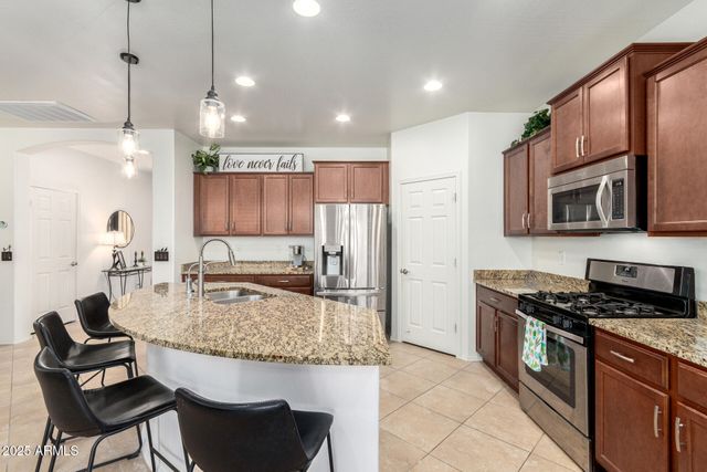 7152 W MERRIWEATHER Way, Florence, AZ 85132