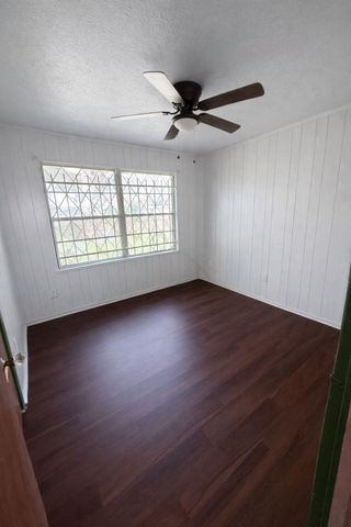 5639 Heron Drive, Houston, TX 77033