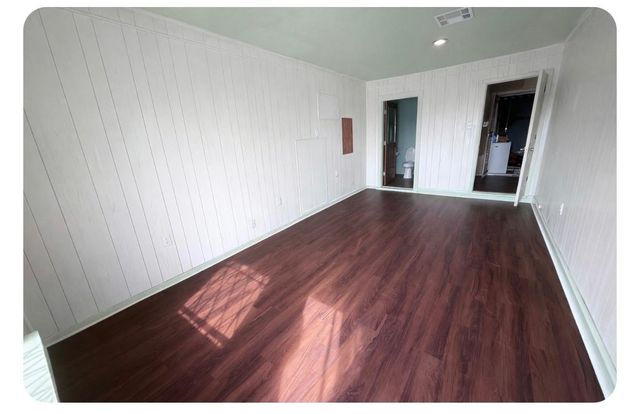 5639 Heron Drive, Houston, TX 77033