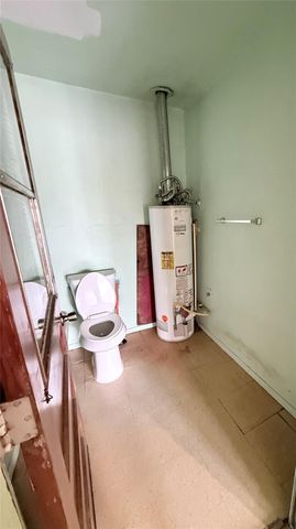 5639 Heron Drive, Houston, TX 77033