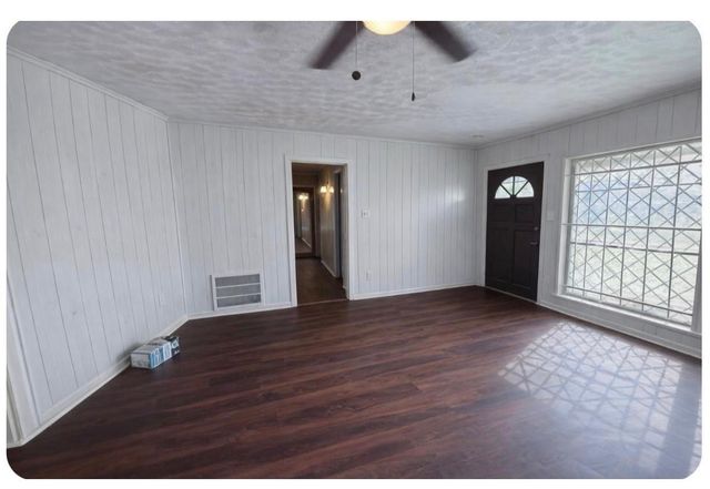 5639 Heron Drive, Houston, TX 77033