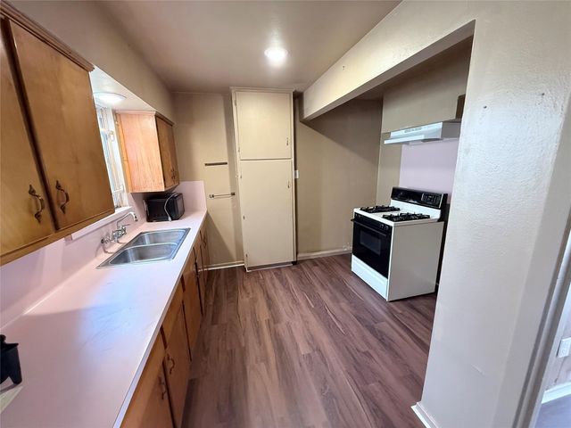 5639 Heron Drive, Houston, TX 77033