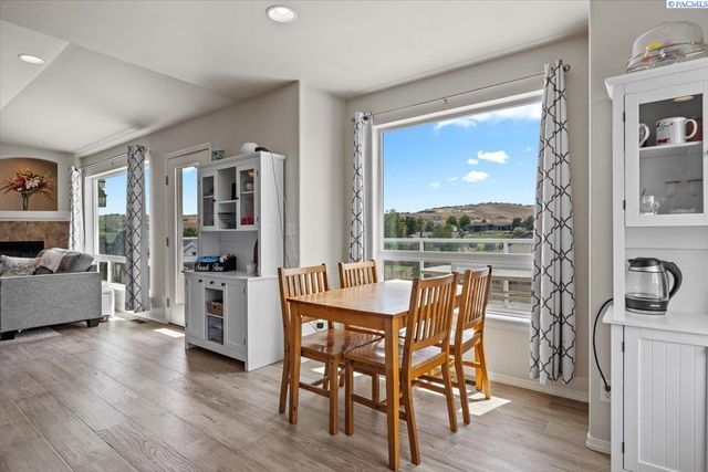 98817 E Canyon View Dr., Kennewick, WA 99338