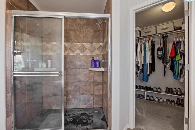 98817 E Canyon View Dr., Kennewick, WA 99338