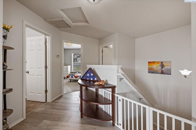 98817 E Canyon View Dr., Kennewick, WA 99338