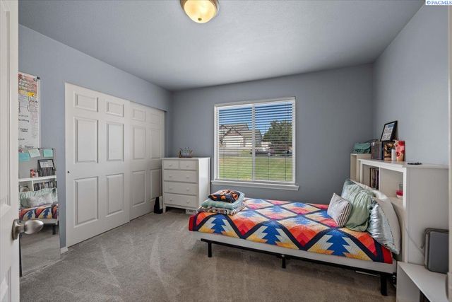 98817 E Canyon View Dr., Kennewick, WA 99338
