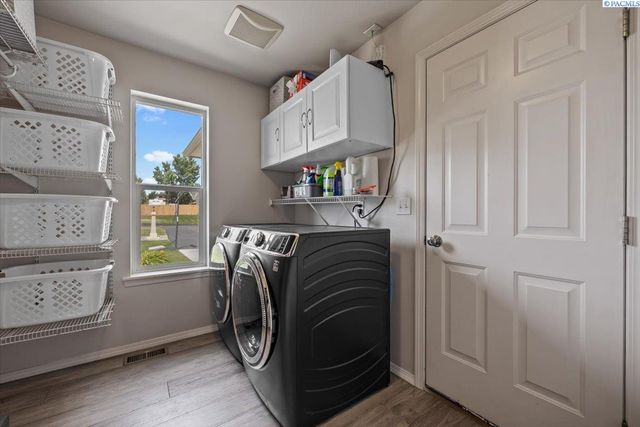 98817 E Canyon View Dr., Kennewick, WA 99338