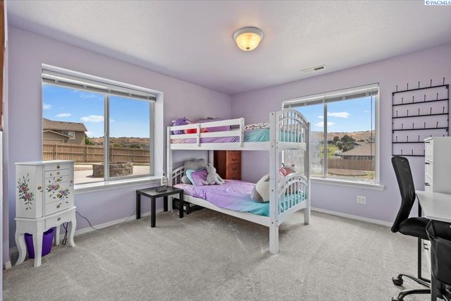 98817 E Canyon View Dr., Kennewick, WA 99338