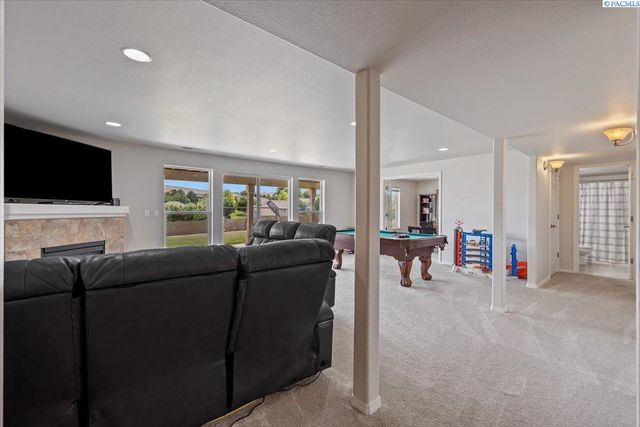 98817 E Canyon View Dr., Kennewick, WA 99338