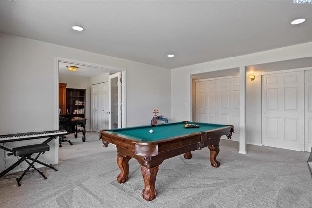 98817 E Canyon View Dr., Kennewick, WA 99338