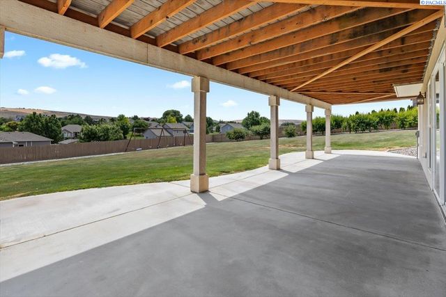 98817 E Canyon View Dr., Kennewick, WA 99338