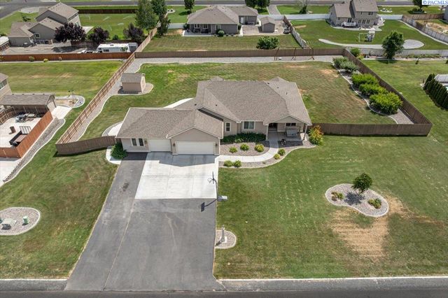 98817 E Canyon View Dr., Kennewick, WA 99338