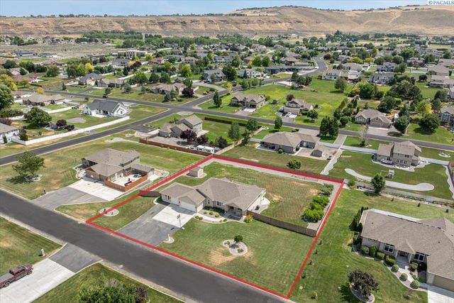 98817 E Canyon View Dr., Kennewick, WA 99338