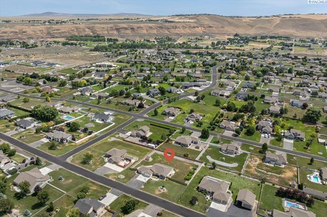 98817 E Canyon View Dr., Kennewick, WA 99338