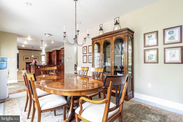 80 LINVALE RD, Ringoes, NJ 08551