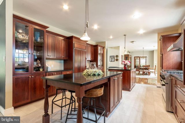 80 LINVALE RD, Ringoes, NJ 08551