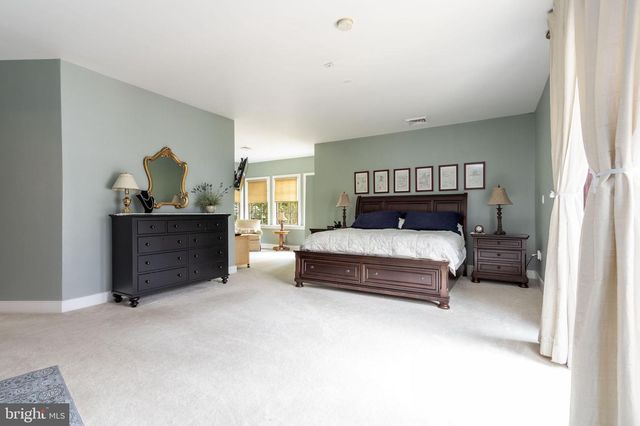 80 LINVALE RD, Ringoes, NJ 08551