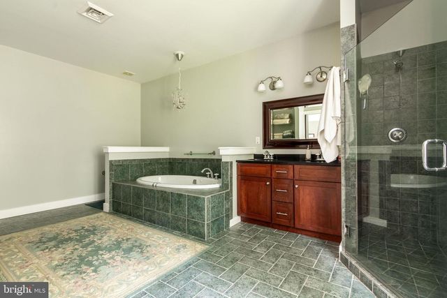 80 LINVALE RD, Ringoes, NJ 08551