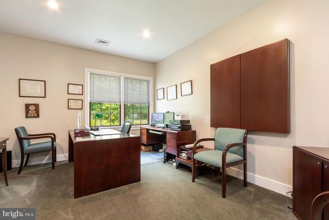 80 LINVALE RD, Ringoes, NJ 08551