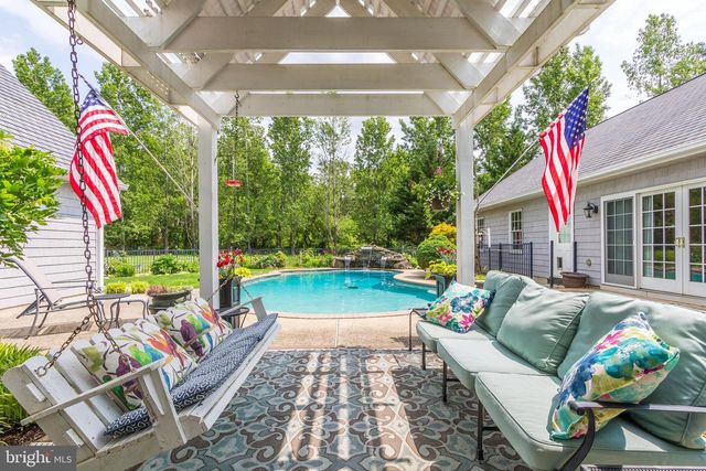 80 LINVALE RD, Ringoes, NJ 08551