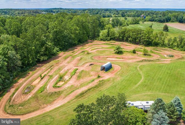 80 LINVALE RD, Ringoes, NJ 08551