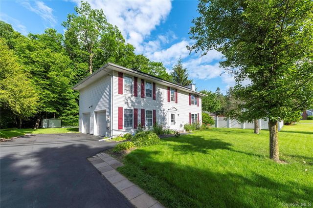 44 Inwood Avenue, Poughkeepsie, NY 12601