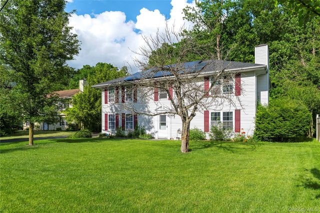 44 Inwood Avenue, Poughkeepsie, NY 12601