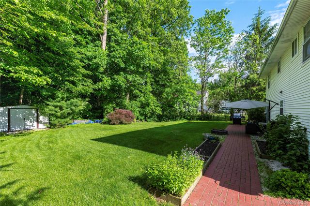 44 Inwood Avenue, Poughkeepsie, NY 12601