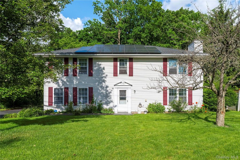 44 Inwood Avenue, Poughkeepsie, NY 12601