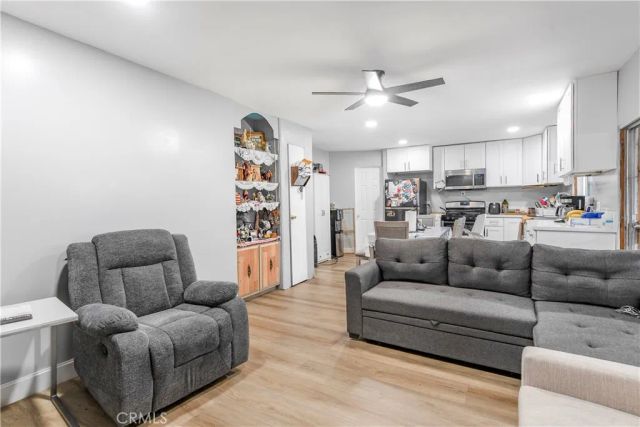 21111 Dolores 54, Carson, CA 90745