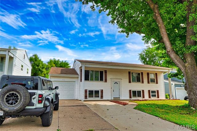 7416 Mexico Road, St Peters, MO 63376