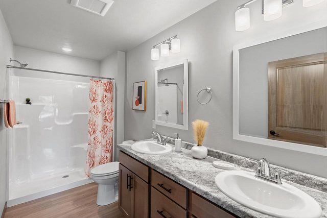 1713 GOLDEN GATE DRIVE, Appleton, WI 54913