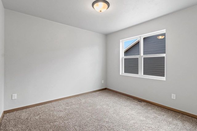 1713 GOLDEN GATE DRIVE, Appleton, WI 54913