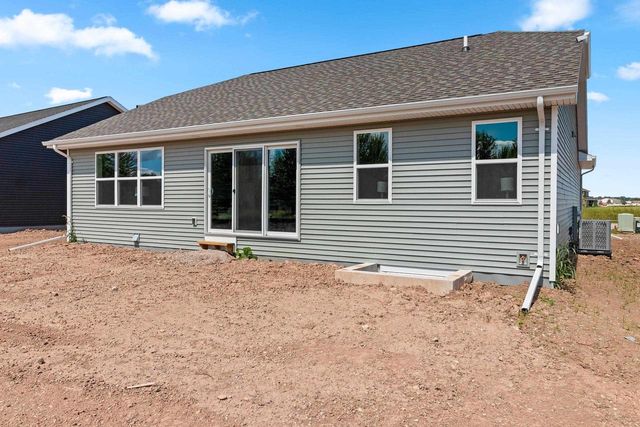 1713 GOLDEN GATE DRIVE, Appleton, WI 54913