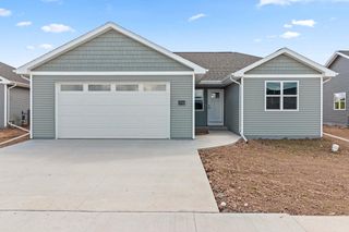 1713 GOLDEN GATE DRIVE, Appleton, WI 54913