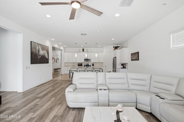 19027 W Jenan Drive, Surprise, AZ 85388