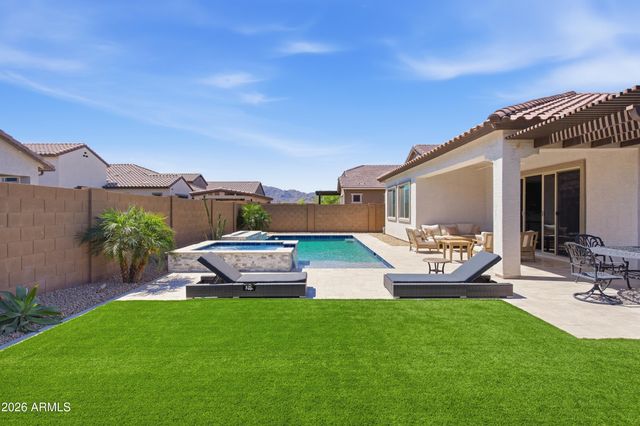 19027 W Jenan Drive, Surprise, AZ 85388