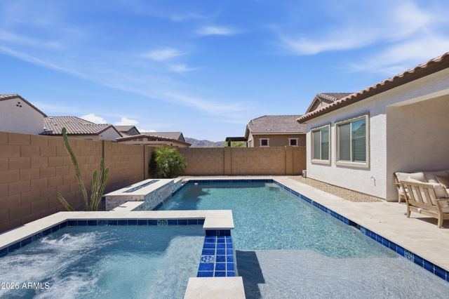 19027 W Jenan Drive, Surprise, AZ 85388