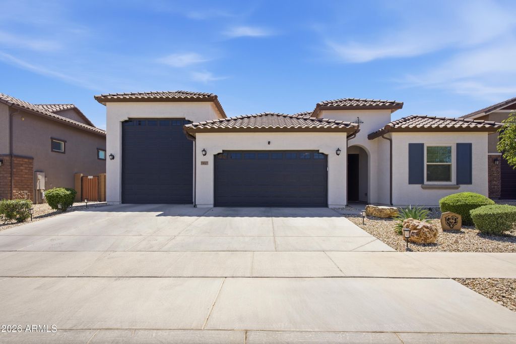 19027 W Jenan Drive, Surprise, AZ 85388