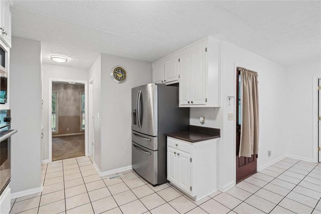 565 Stallsworth Road, Mcdonough, GA 30252